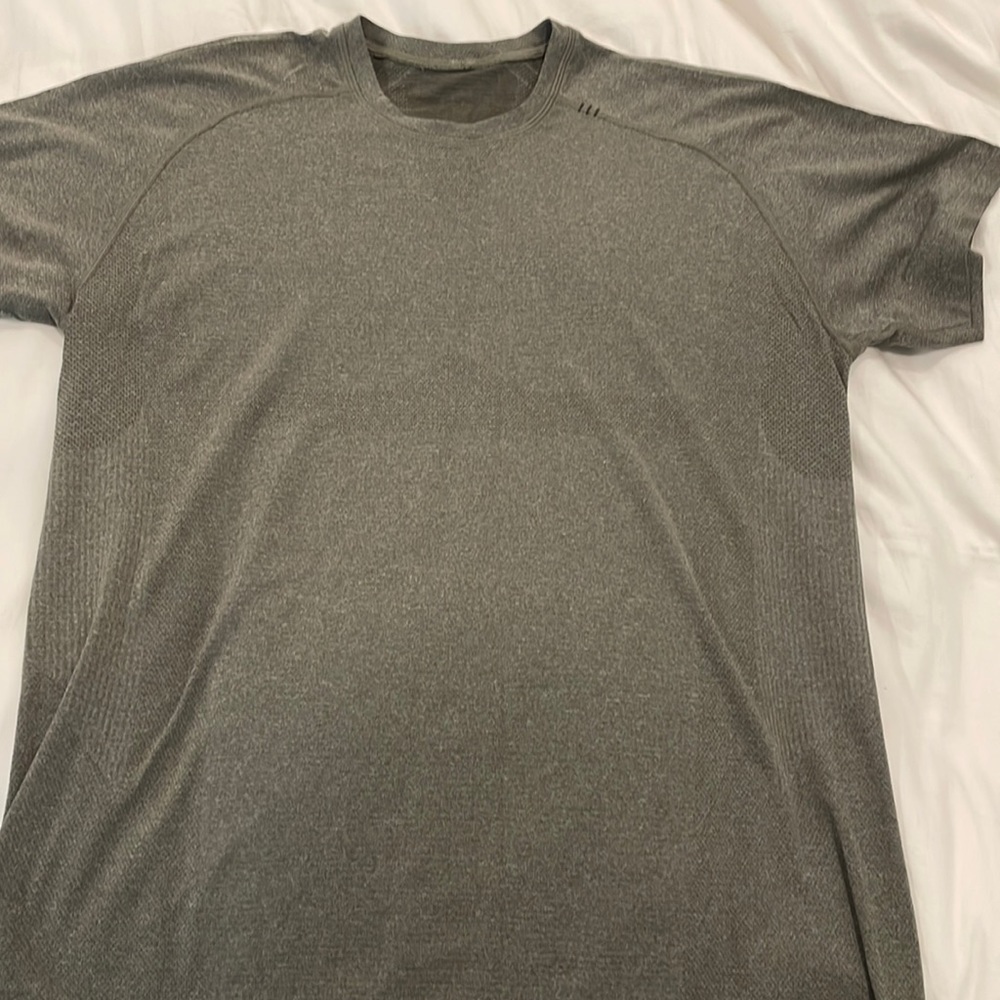Lululemon shirt no tag